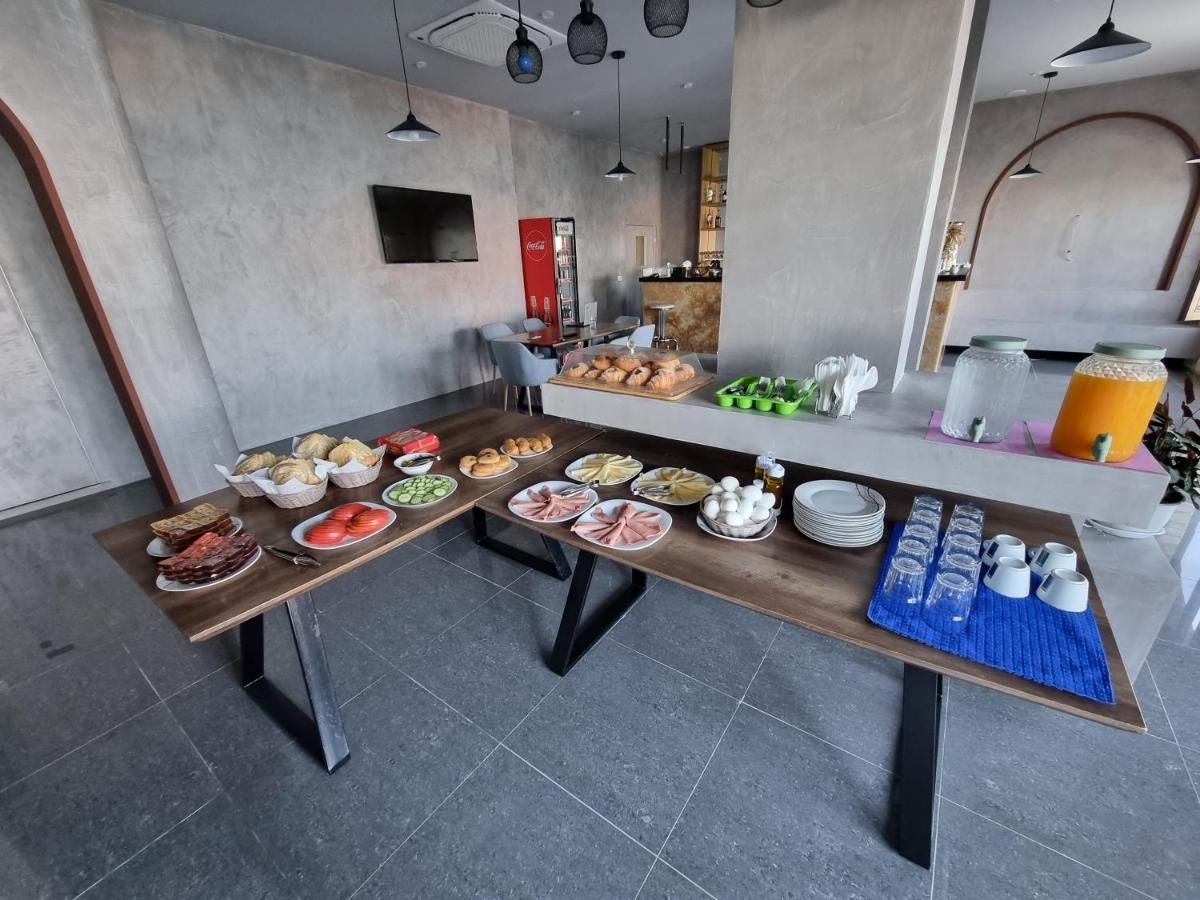 Hotel Ble Ble Vlorë Εξωτερικό φωτογραφία