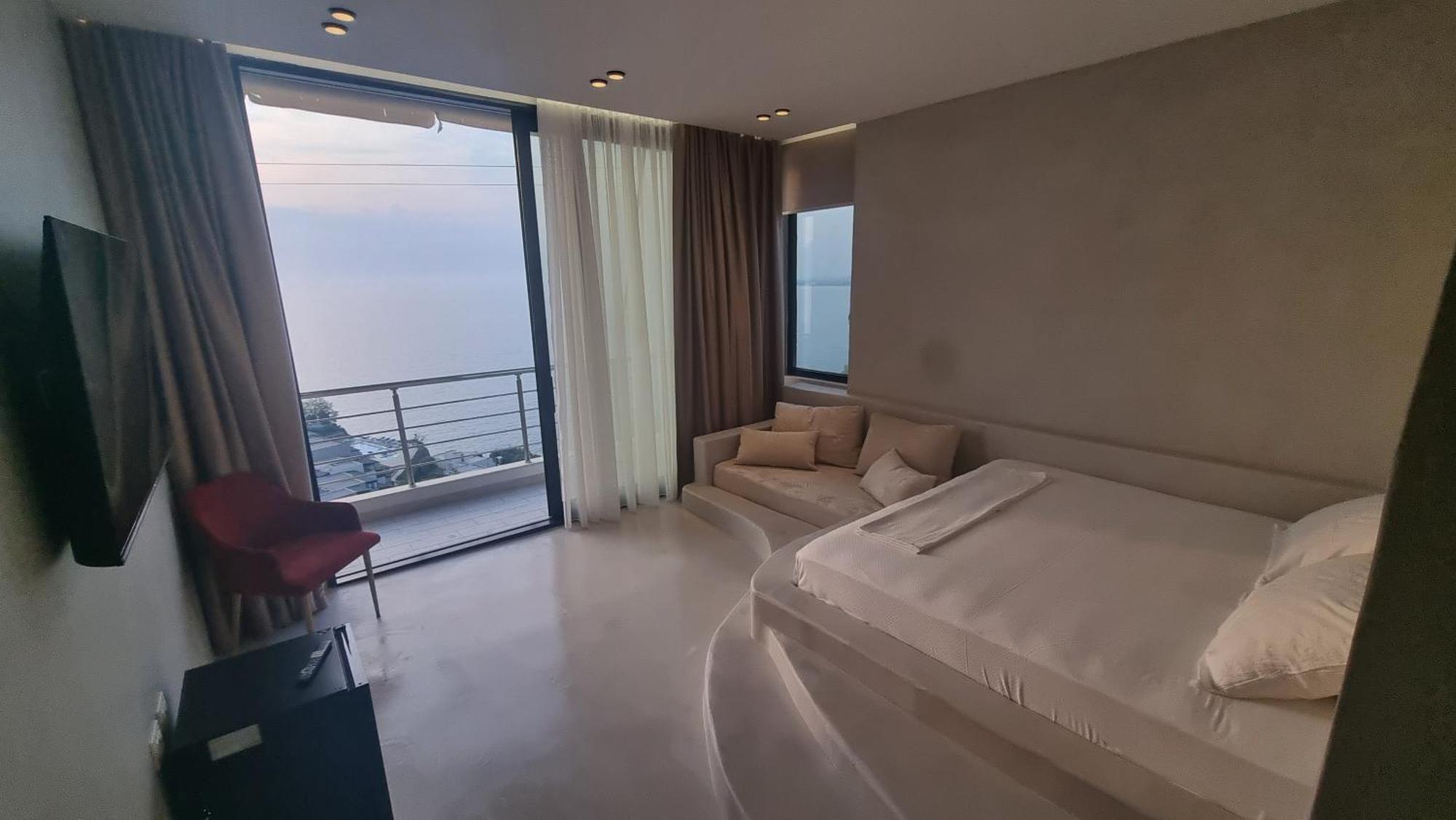 Hotel Ble Ble Vlorë Εξωτερικό φωτογραφία